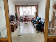 东洲新村 三楼 三室二厅 19平车库